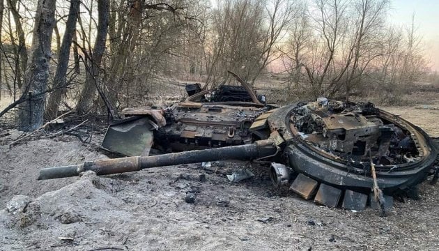 ウクライナでのロシアの死傷者数、過去1日で1600人増加