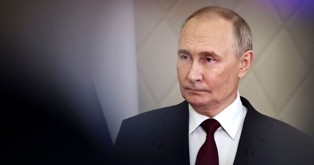 プーチン大統領、謎のUFO発見を受け、ウクライナ戦争を理由にロシアの大晦日花火を中止