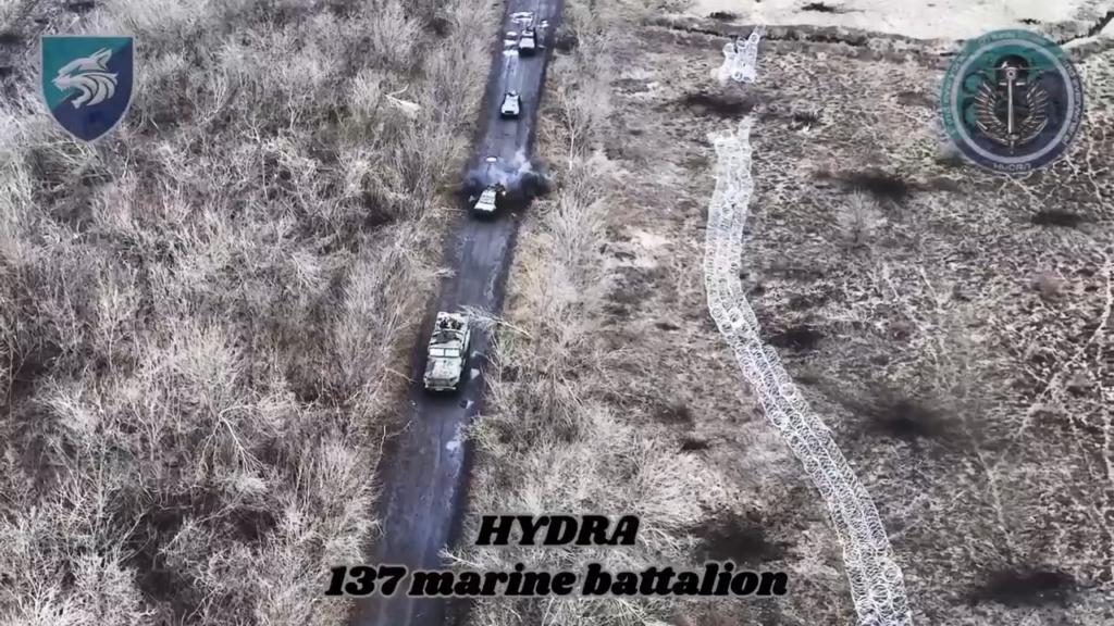 第137大隊のヒドラ部隊がポクロフスク方向で民間ピックアップトラックに乗ったロシアの車列を破壊。