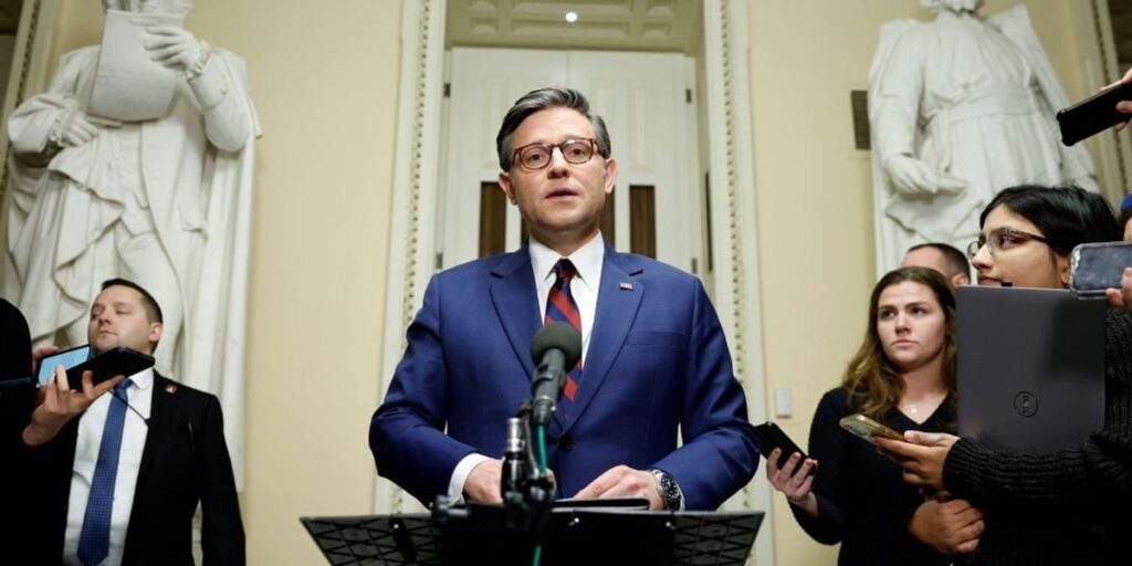 2.5兆ドルの削減要求は共和党が「我々の利益を盗む」ことを望んでいることを証明 |ある専門家は「義務的支出のほぼ60％がメディケアと社会保障に充てられている」と指摘した。 「もし彼らがそれらに触れなければ、メディケイドを徹底的に打ち切らなければならなくなるでしょう。」