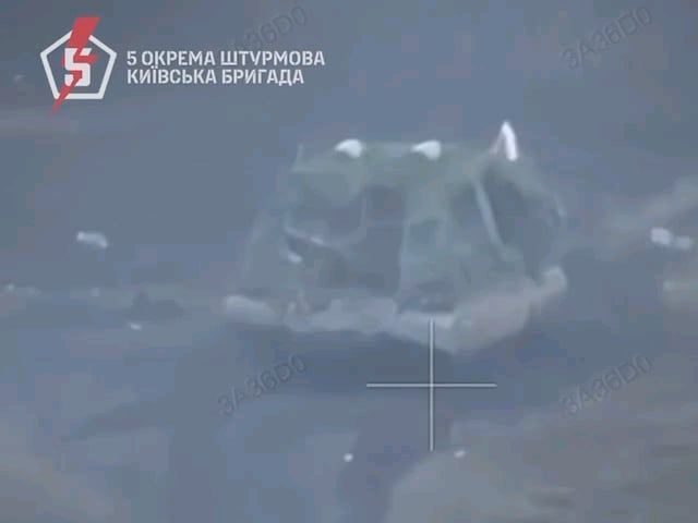 ウクライナ第5突撃旅団は、イワニウスケ・クリシチウカ地域でロシアのIFV3両、T-90M「ブレークスルー」1両を含む戦車2両を破壊した。 2024年12月