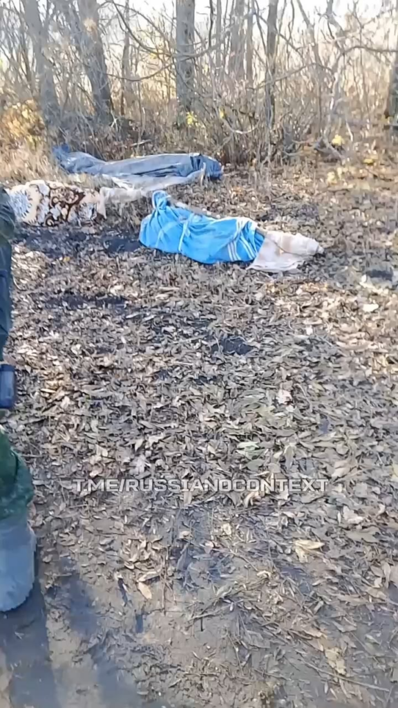 約3人のロシア兵が6人のウクライナ人によって排除された。その後、彼らは状況に非常に動揺した仲間によって撮影されました