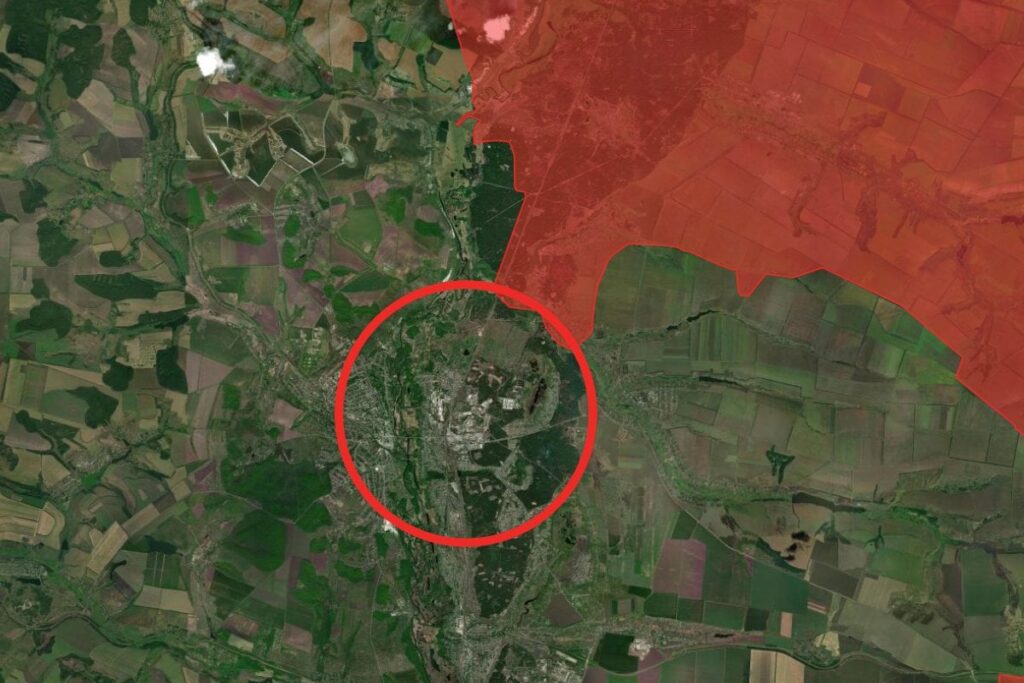 ウクライナ戦争地図は、ドローンの脅威の中、ロシア軍が主要都市を放棄していることを示している