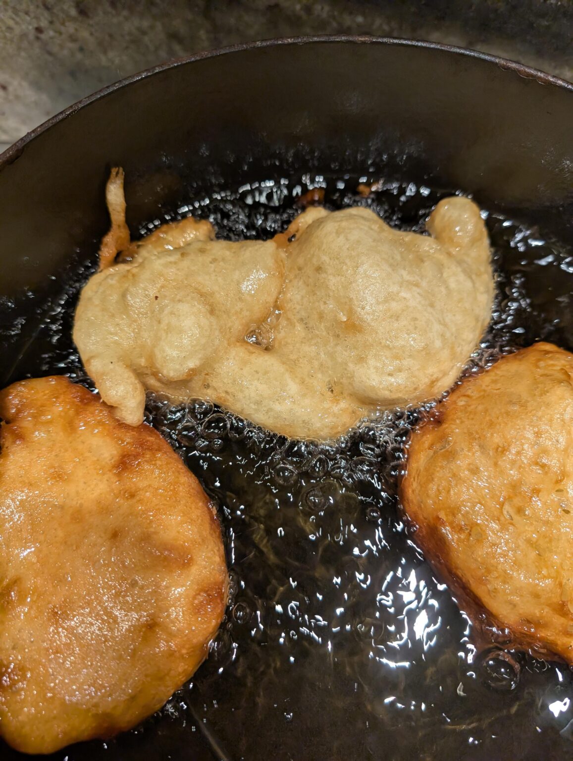 この oliebol を使用して bol の定義を拡張します。