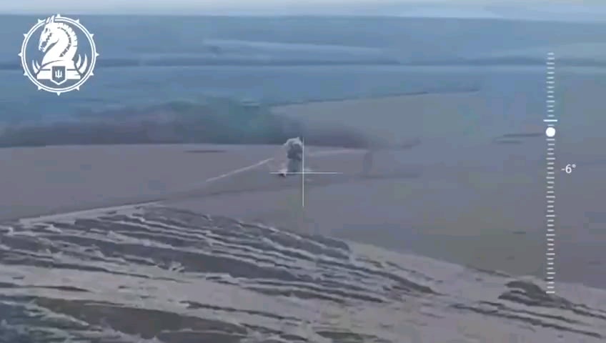 第47機械化旅団無人攻撃中隊のウクライナ人パイロットがクルスク地域でロシア装甲車両の破壊を続けている。 2024 年 12 月