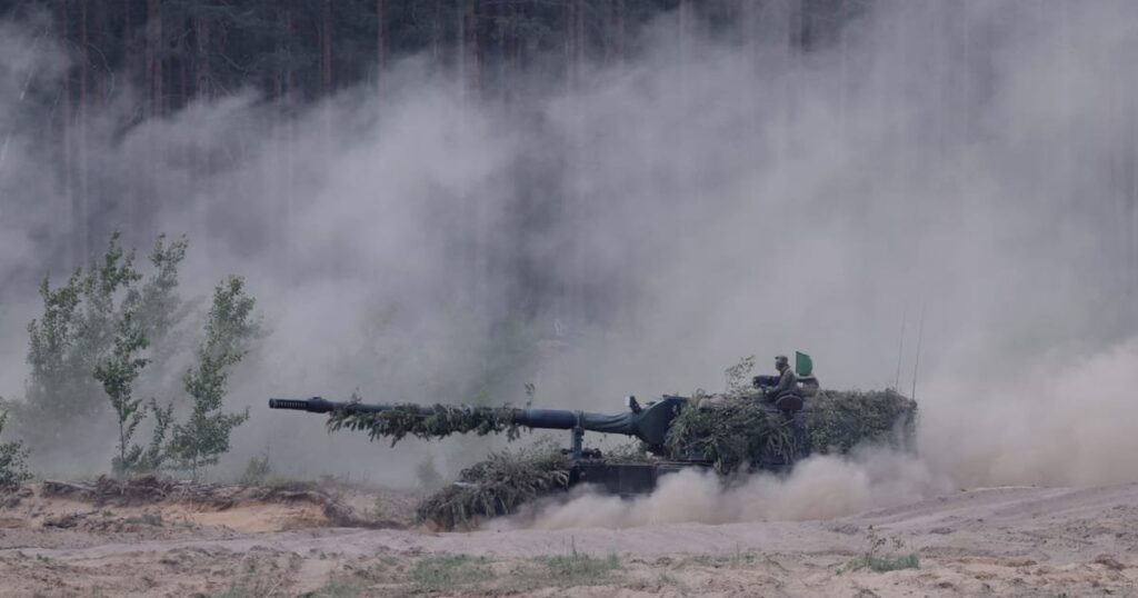 ロシア攻撃に備える：EU国防長官、武器に1000億ユーロを要求