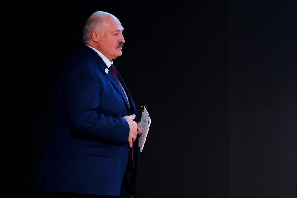 ベラルーシ・ウィークリー：ルカシェンコ氏、2025年の選挙中に抗議活動が起きた場合はインターネットを遮断すると脅迫