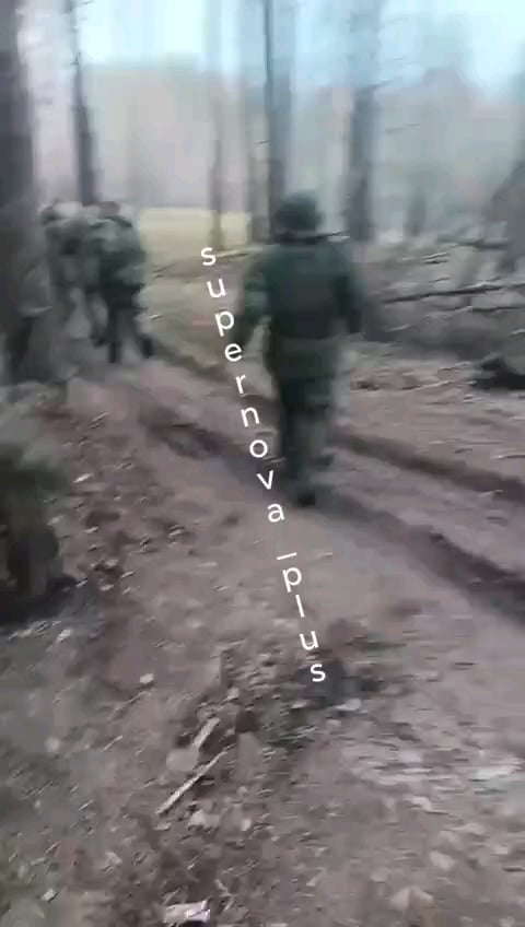 ロシアのエリート軍が最高の体力を発揮