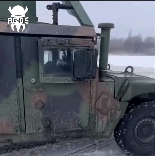 SOF 部隊「A Group Of Savage」のウクライナ人オペレーターは運転技術を訓練し、雪の中で楽しみました。 2024年12月