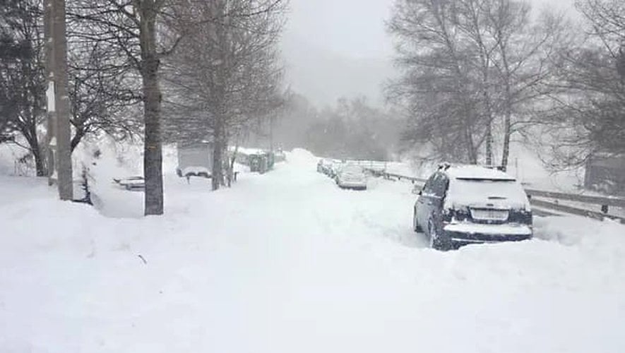 アンドラに行こうとしていた車から20人のフランス人（1人は妊婦）を救出