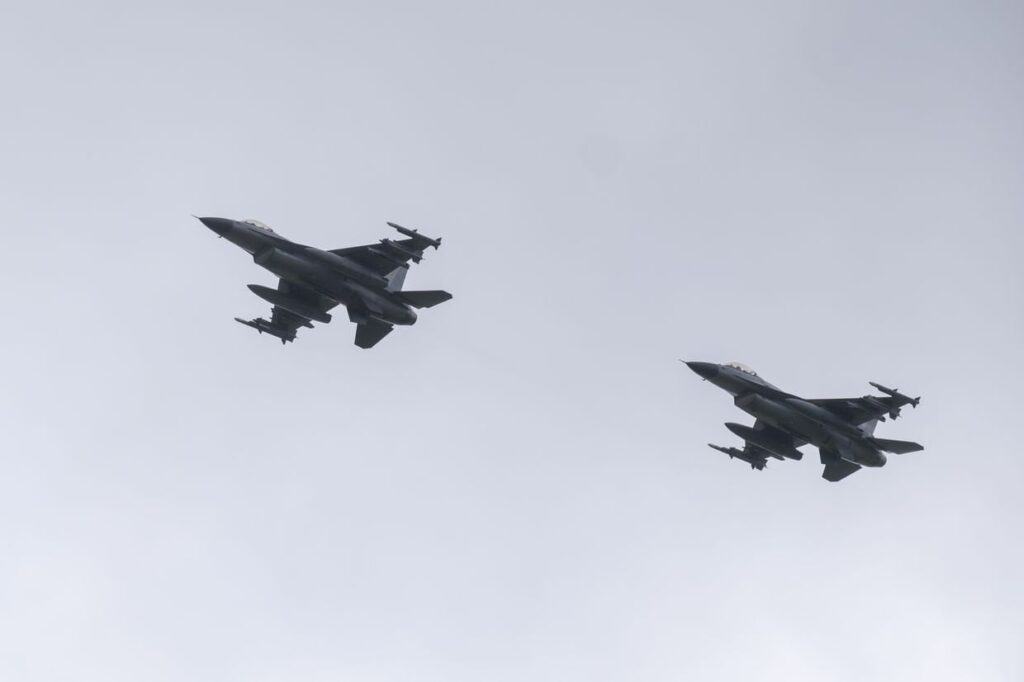 米国、ウクライナのF-16戦闘機強化に2億6600万ドルの売却を発表