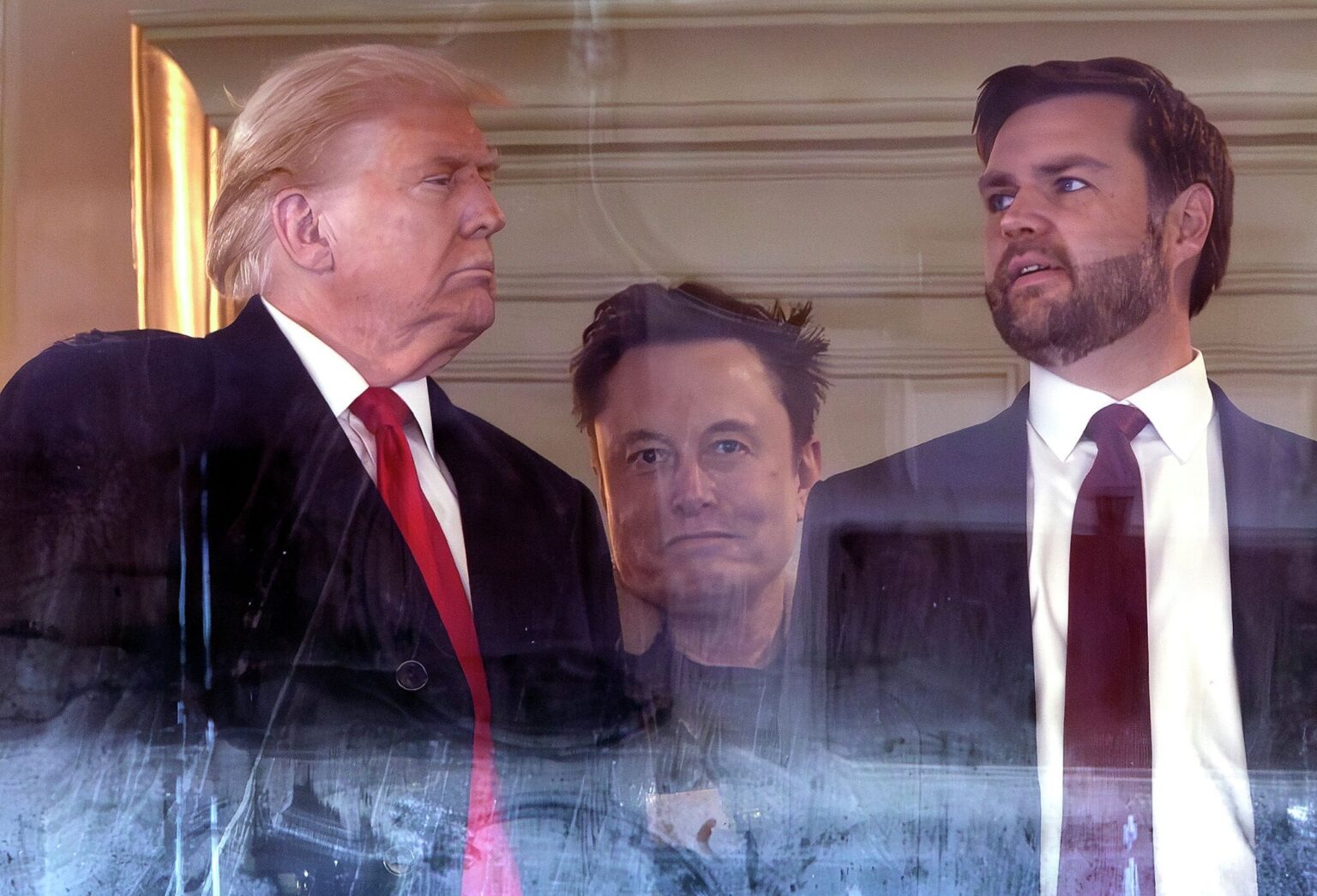 イーロン・マスクがトランプ支持者と戦うのに約2か月かかった