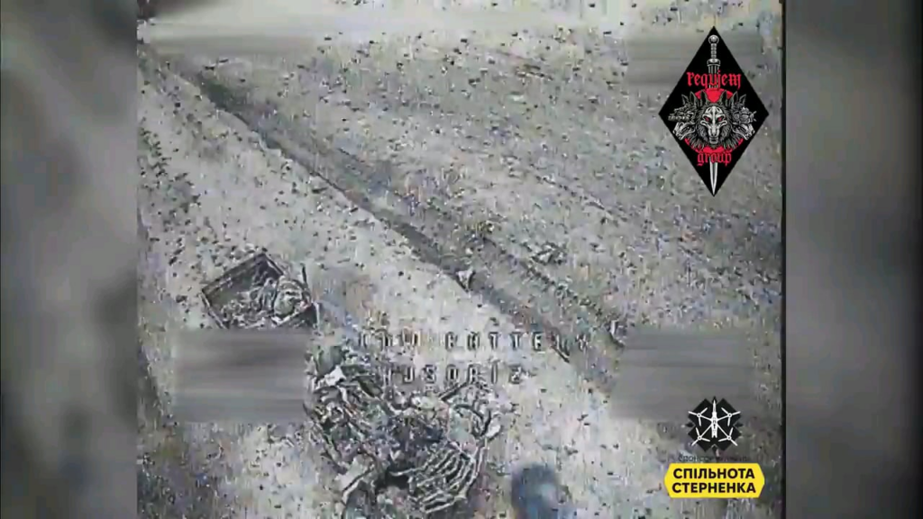「レクイエムグループ」（SOF）のウクライナ人ドローン操縦者は、クルスク地域でロシア軍のATVを破壊するためにドライブバイ戦術を使用した。 2024年12月