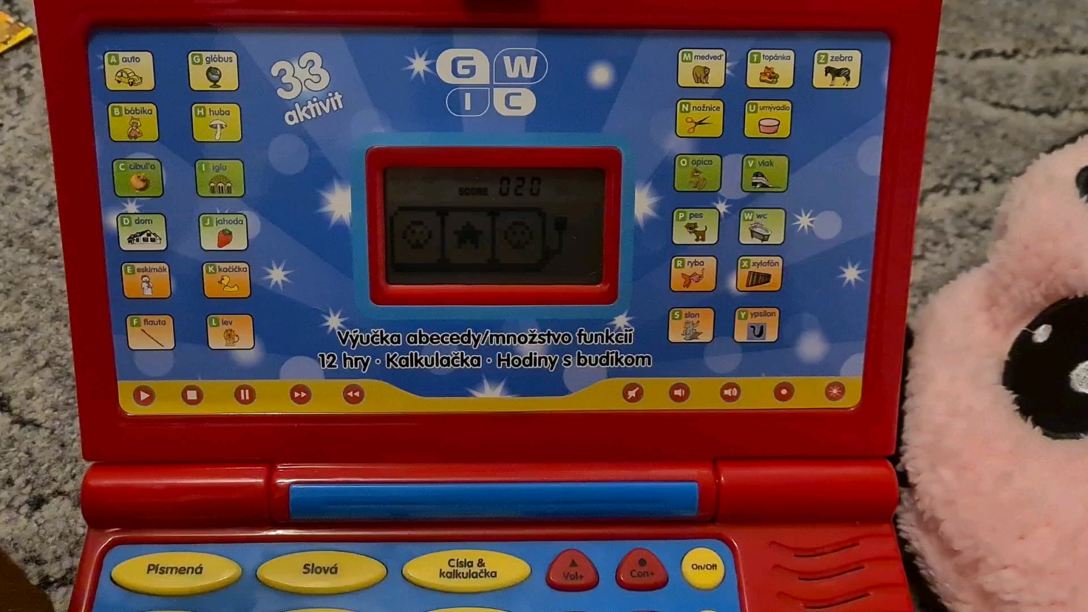 子どもたちは幼い頃から、どうやって豊かな生計を立てるかを教えられるべきである