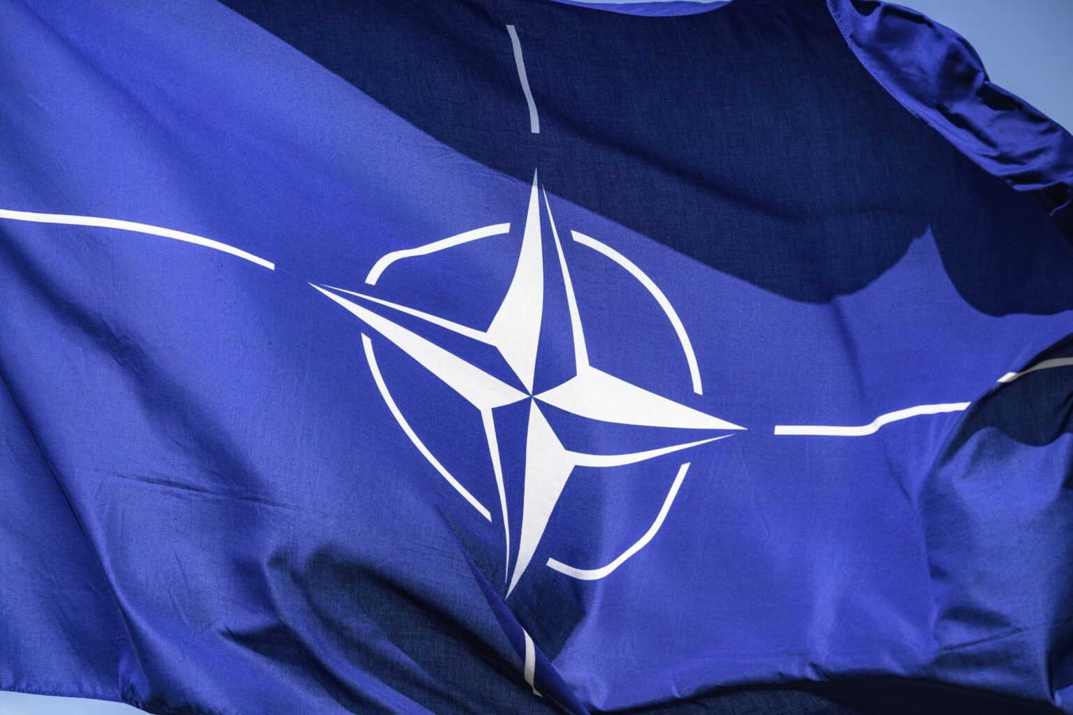 米国は、ドナルド・トランプ大統領の復帰に先立ち、ウクライナへの軍事援助の調整を密かにNATOに移管している。