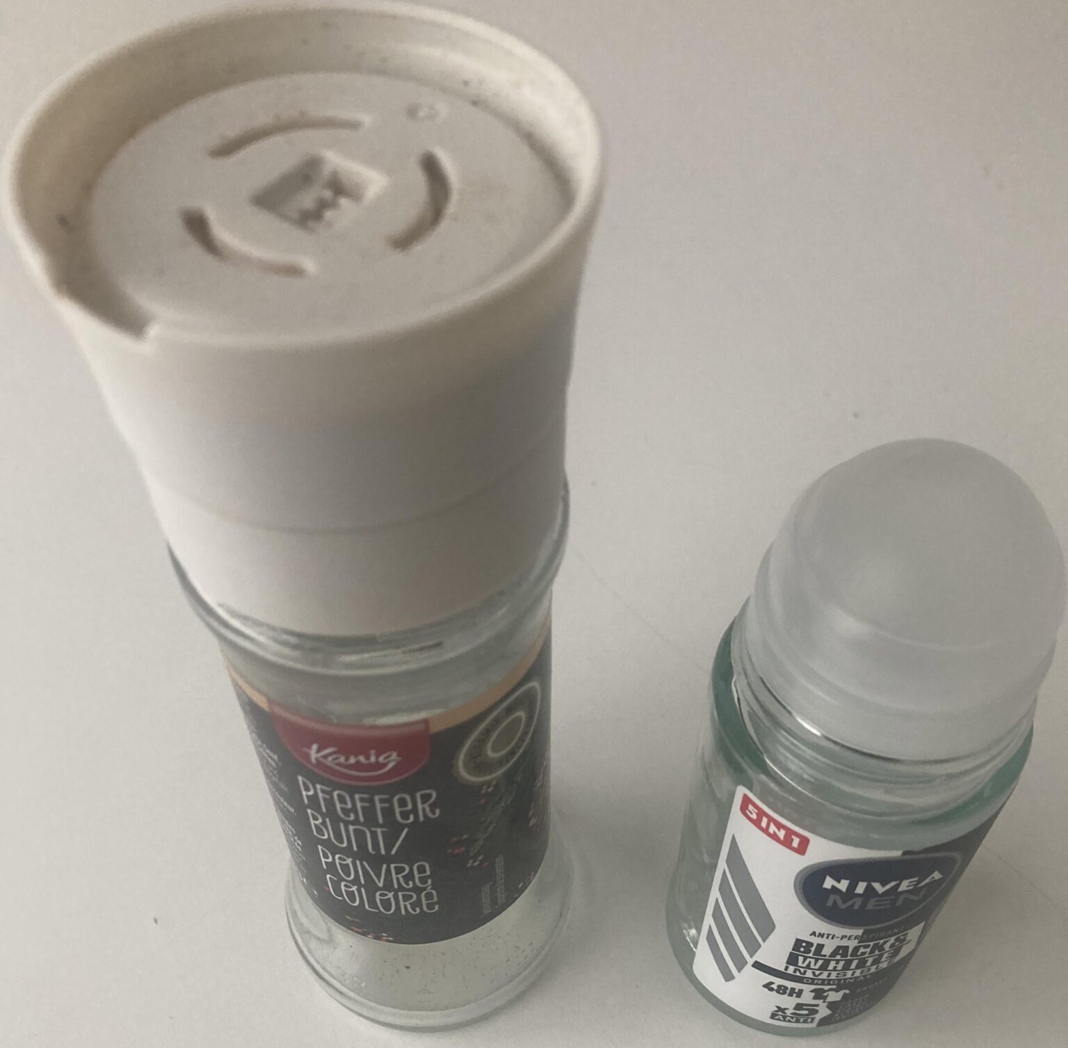 プラスチック部分が取り外せないガラス容器の捨て方