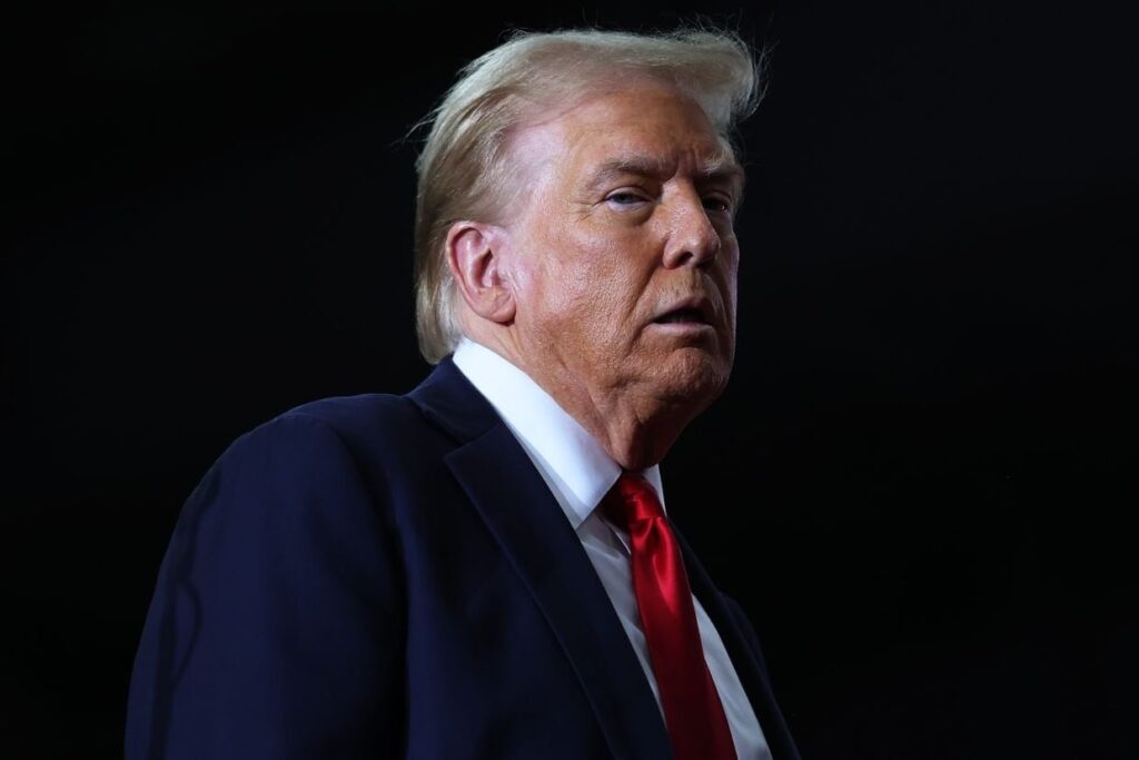 トランプ大統領、キエフを「放棄」しないことをほのめかすも、ウクライナによるロシア国内への米国のミサイル発射には反対