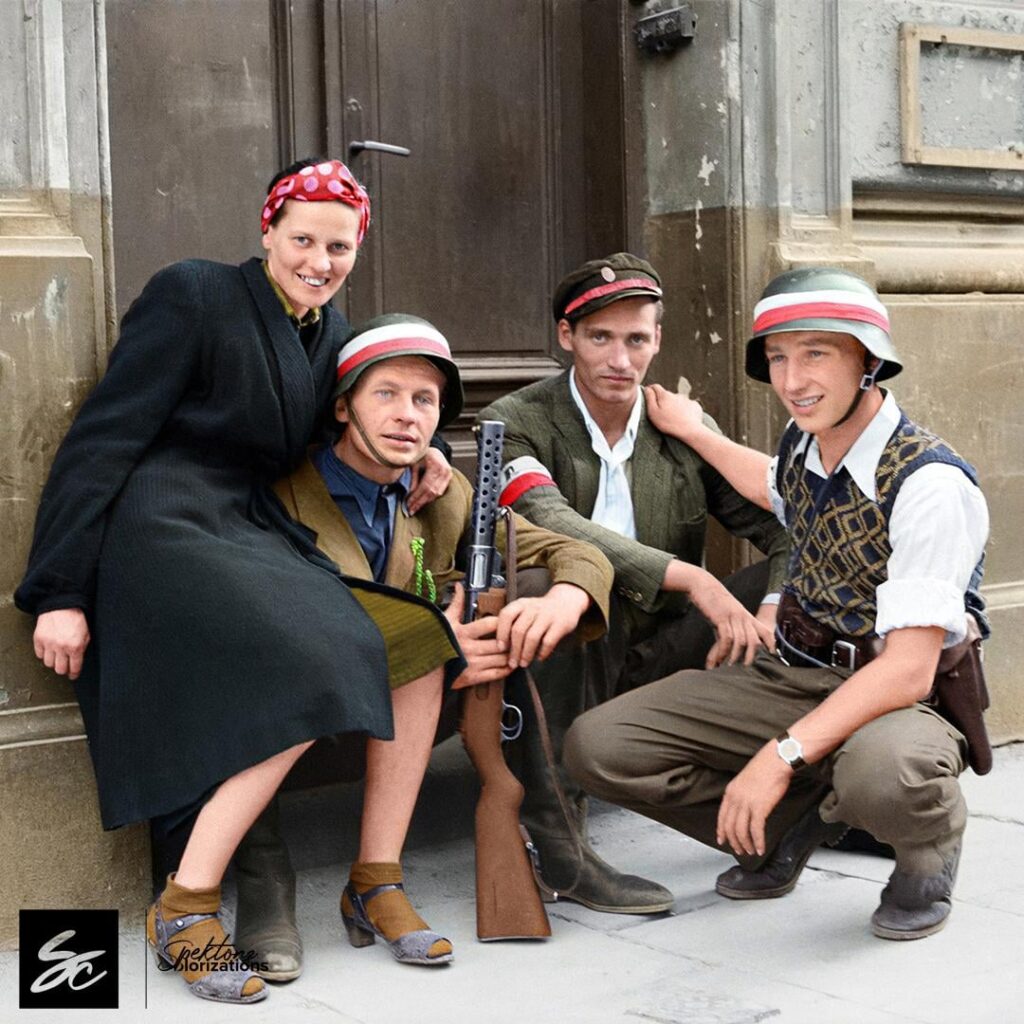 1944 年 8 月のワルシャワ蜂起 (カラー化)