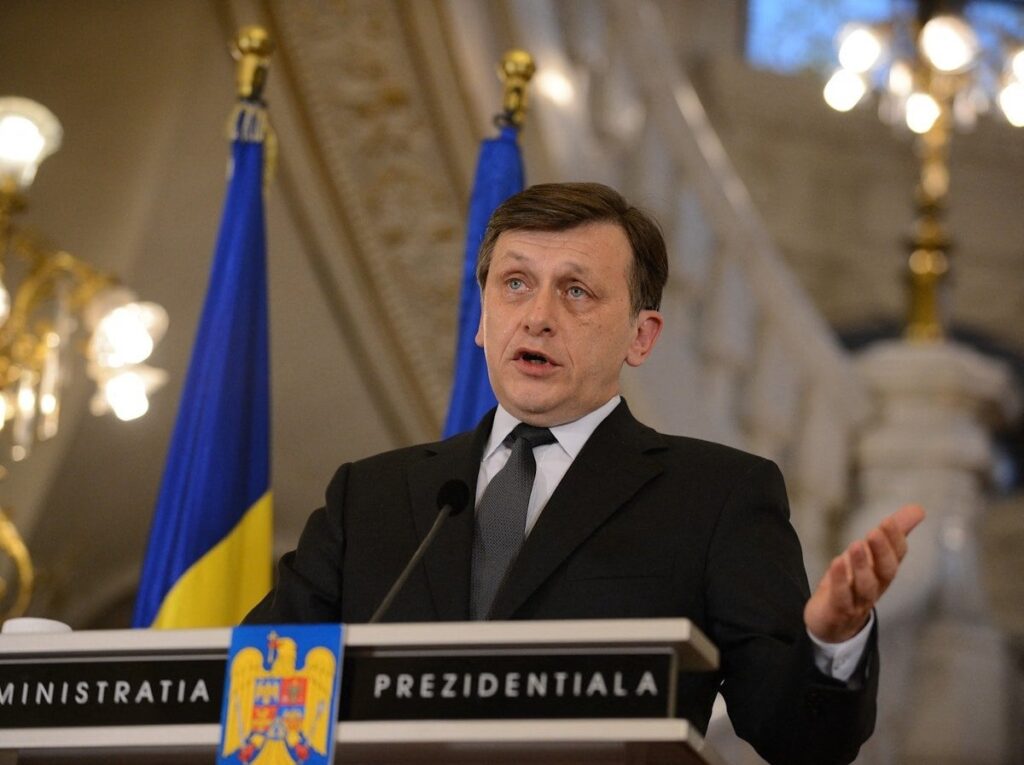 出典: Crin Antonescu、PSD と UDMR による協議で合意された共通候補オプション