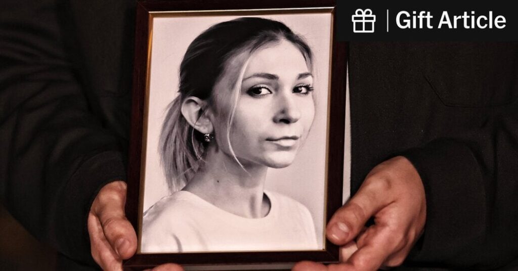 ウクライナ国民、若いジャーナリストの死と彼女の物語を悼む（ギフト記事）