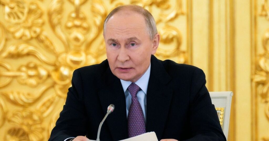 プーチン大臣、クレムリンが秘密にしようとしていた恐るべきウクライナ戦争統計についてうっかりほのめかした。彼女の同僚はすぐに視聴者に「この数字をどこにも使わないでくださいと切にお願いします」と懇願した。