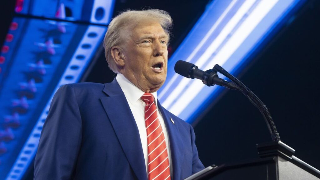 トランプはグリーンランドを狙う……再び。