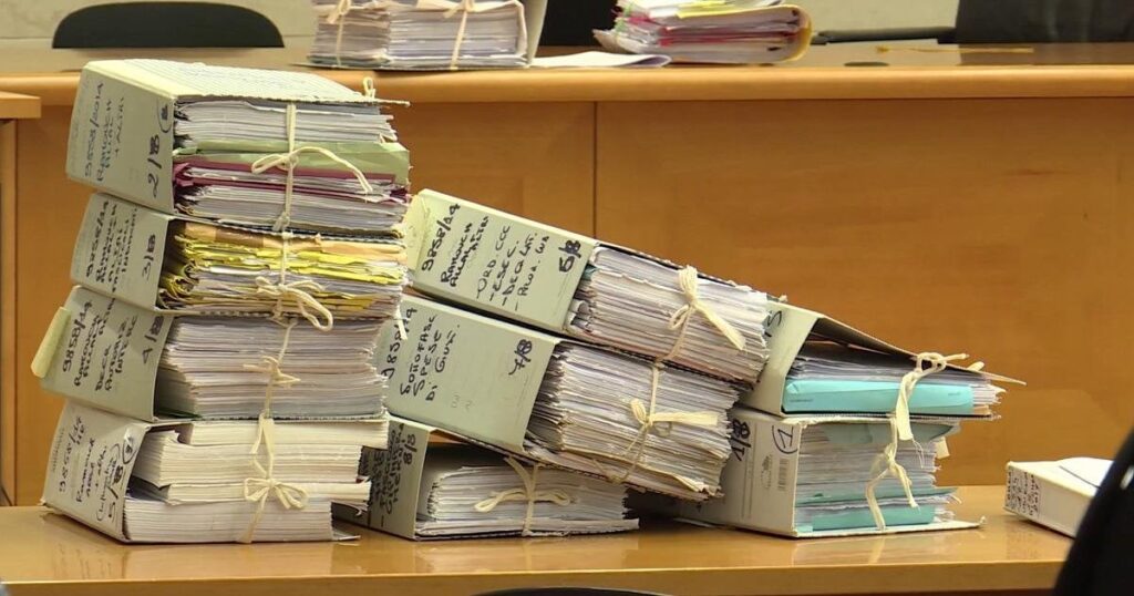 ヴェネツィア裁判所：ブラジル人からの市民権取得申請で事務所が圧倒される