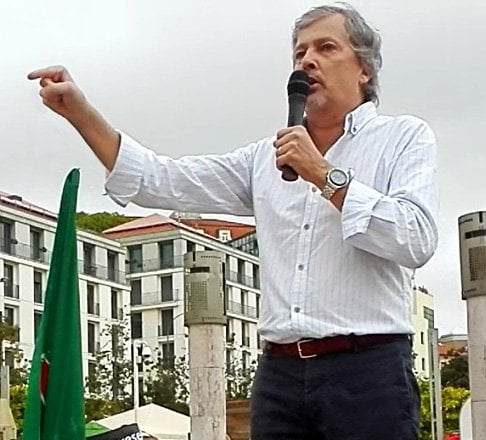ホセ・ピント＝コエーリョ氏が新興勢力のリーダーシップを離れる