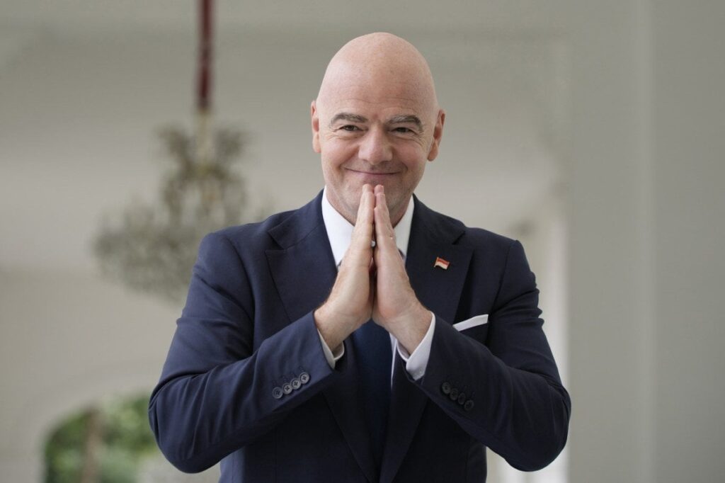 FIFA、インファンティーノの娘に「マイアミの学費を支払った」 | 国際サッカー連盟サッカーの統括団体であるFIFAは、ジャンニ・インファンティーノ会長の娘がマイアミの学校に通うために月額最大5000ドル（4400スイスフラン）を支払っているようだ。
