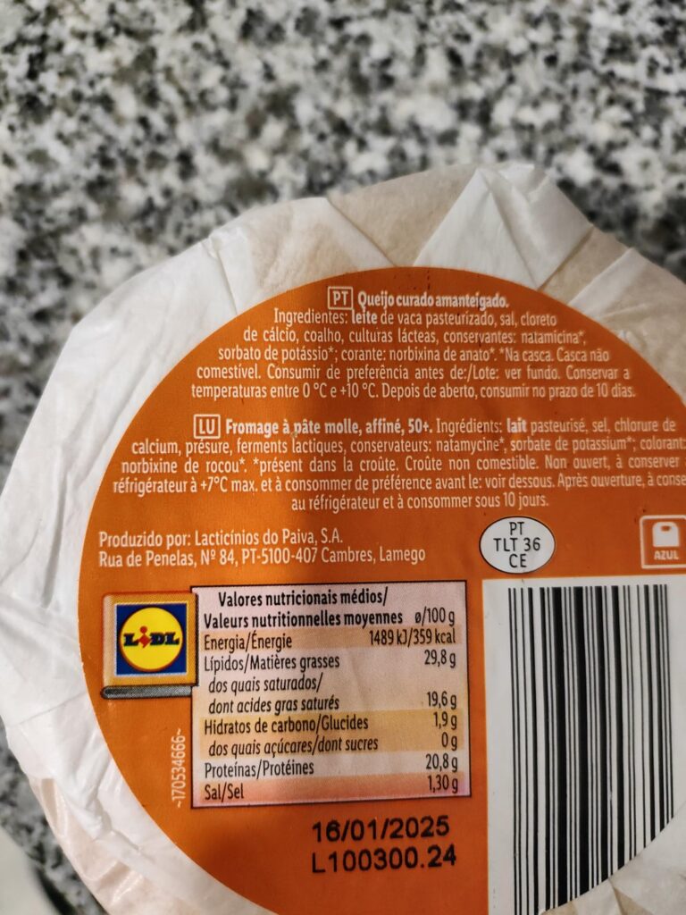 Lidl のブランド チーズが、ラメゴにある国内最古の乳製品工場の 1 つで製造されていることをご存知ですか?アルディのブランドソースはパラディーノのブランド名を変更したものでしょうか？そしてスペインでも売られているメルカドーナのトカゲはマフラの菓子屋から出たものだと？