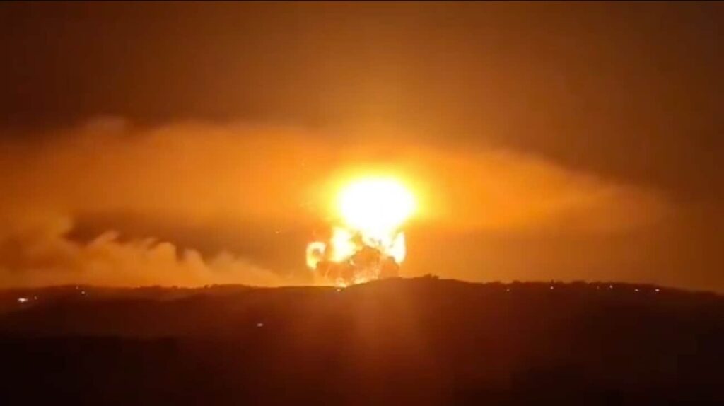 イスラエル、ロシア基地があるシリアのタルトゥースにある軍事施設を攻撃 – ビデオ
