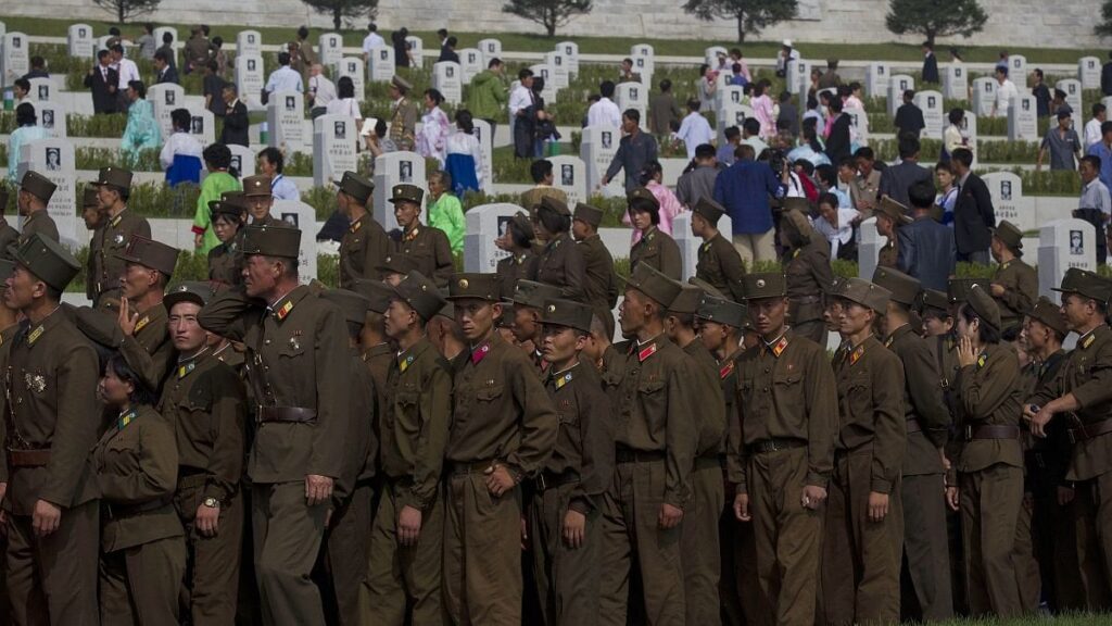 北朝鮮は、ロシアの対ウクライナ戦争を支援するために、より多くの軍隊を派遣する」、「北朝鮮は、ロシアの対ウクライナ戦争を支援するために、より多くの軍隊と武器を派遣する」