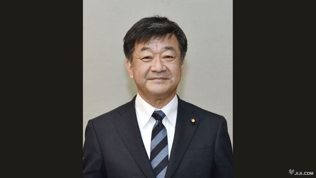自民・足立敏之議員、モルディブで死去：時事ドットコム