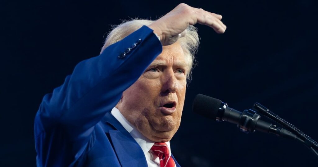 全面的なMAGA南北戦争がすでにトランプを巻き込んでいる
