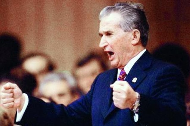 12年生と13年生のすべての高校生は「ルーマニアの共産主義の歴史」を学びます。