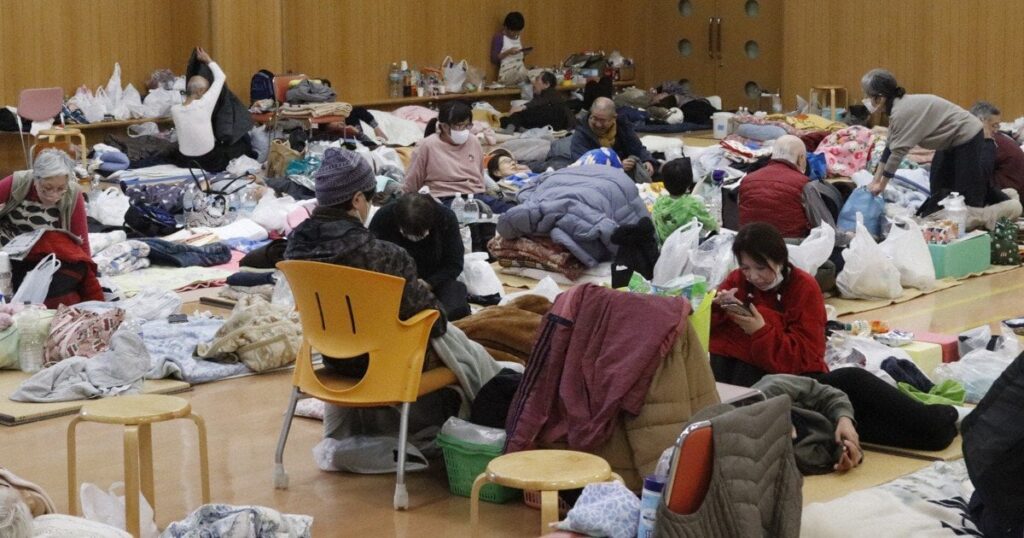 「難民キャンプより劣悪」 日本の避難所環境、改善へ 国際基準反映