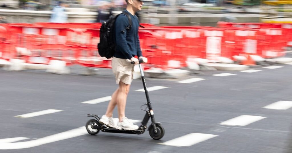 自転車と電動スクーターのユーザーは道路上で重傷を負う可能性が 11 倍高い
