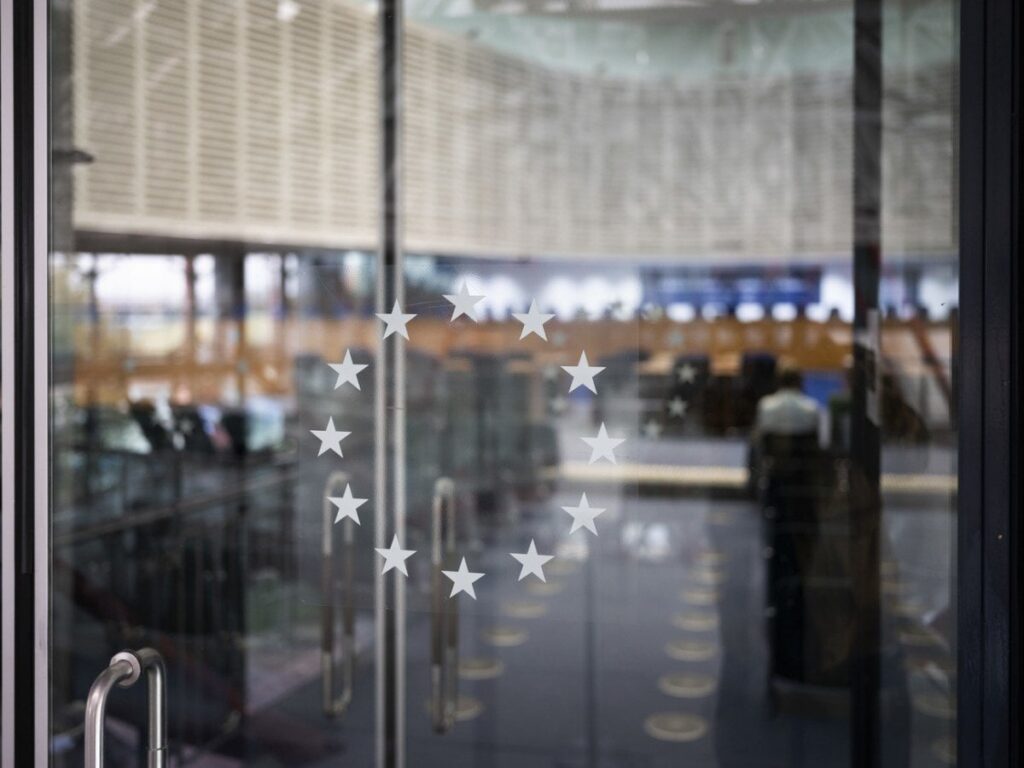 記念日おめでとう？スイス、ECHR加盟50周年を迎える