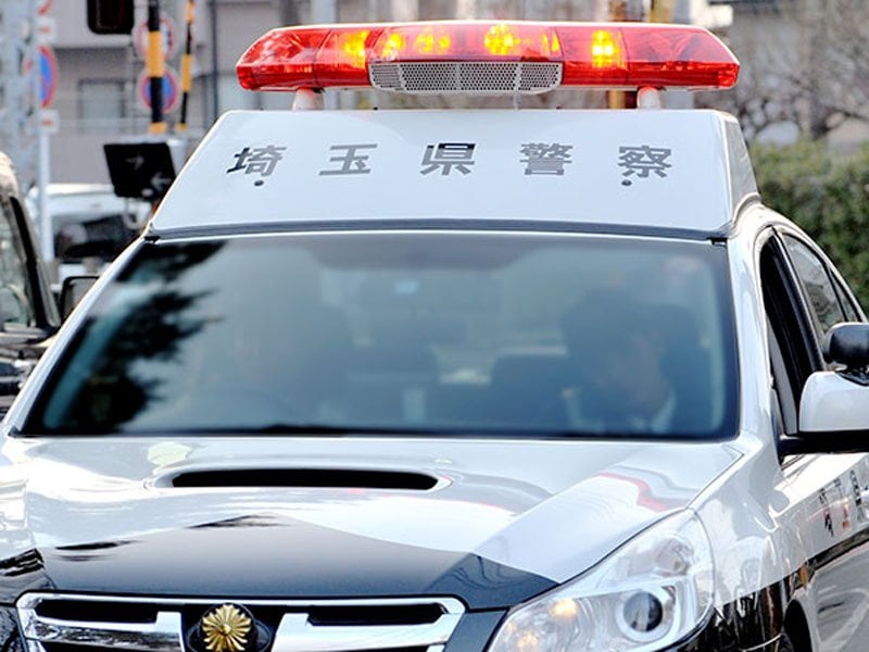 中3逮捕…サイズが合わないスーツ着て、駅改札から警官にマークされていた　クリスマスに遊びたい中3、女性だまそうと住宅へ向かう…近隣住民に見破られ逃走　尾行中の警官に捕まった15歳