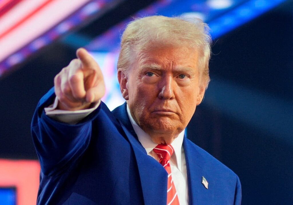 トランプ大統領、債務上限延長を激しく非難、危機をめぐって民主党とマッカーシー氏を非難