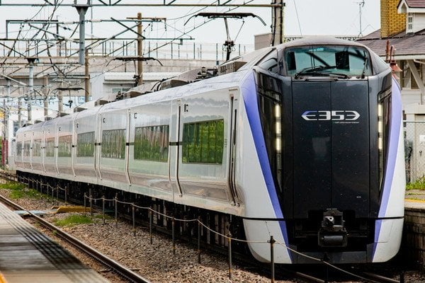 中央線に「超早朝」特急、東京駅には8時前に到着 - 甲府駅発、3月ダイヤ改正で