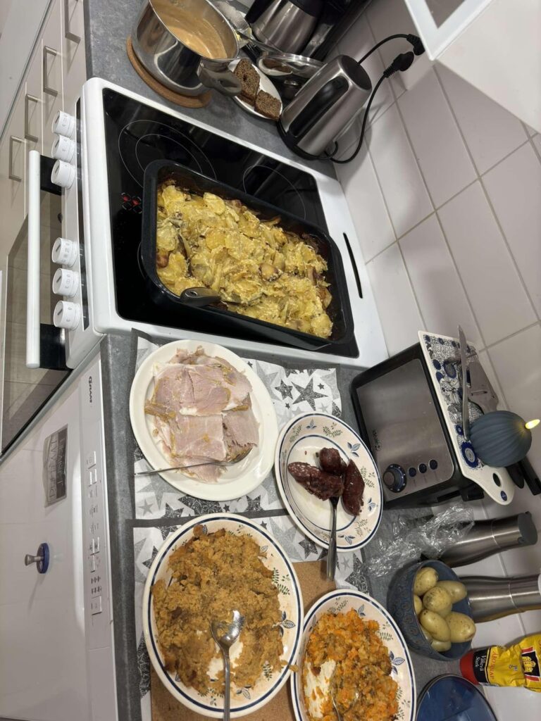 残念ながら今年はフィンランドにはいないので、パートナーのクリスマスディナーがとてもうらやましいです（笑）