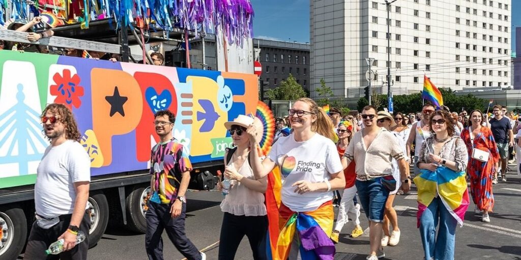 ポーランド初のLGBTQ+博物館がオープン：「あなたのため、そしてあなたについて」