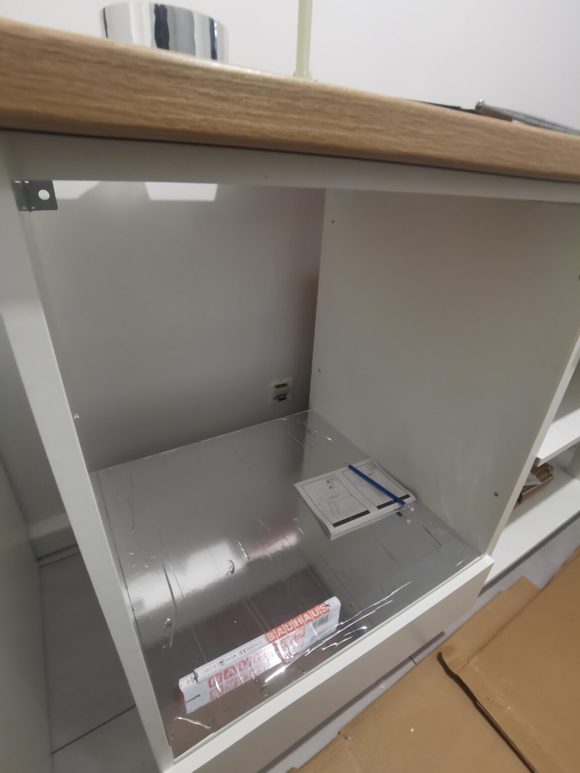 電気コンロ+オーブンの設置