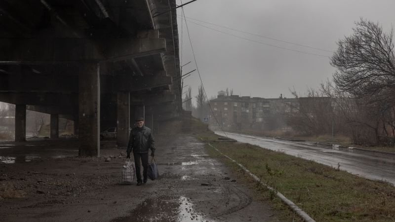 ロシア軍はウクライナの主要都市ポクロフスクからわずか3キロメートル離れたところにある。 CNN