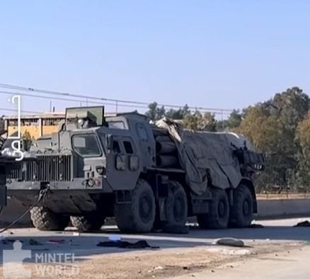 シリア反政府勢力は現在、装填済みの複数のBm-30スメルチ長距離大型ロケットランチャーを捕獲した。スメルチとその300mmロケット弾は、ロシアのフメイミム空軍基地を容易に攻撃することができ、タルトゥースにある重要なロシア海軍基地も脅かすことができる。