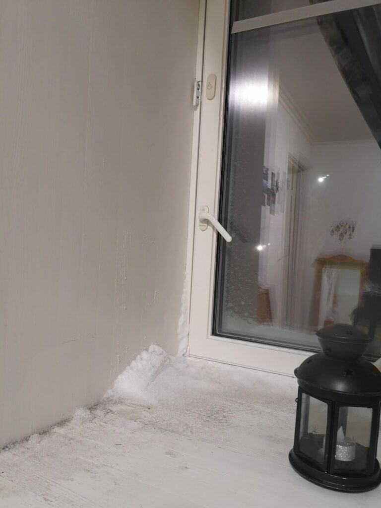 ノルウェー、ハーシュタの吹雪の家の内部