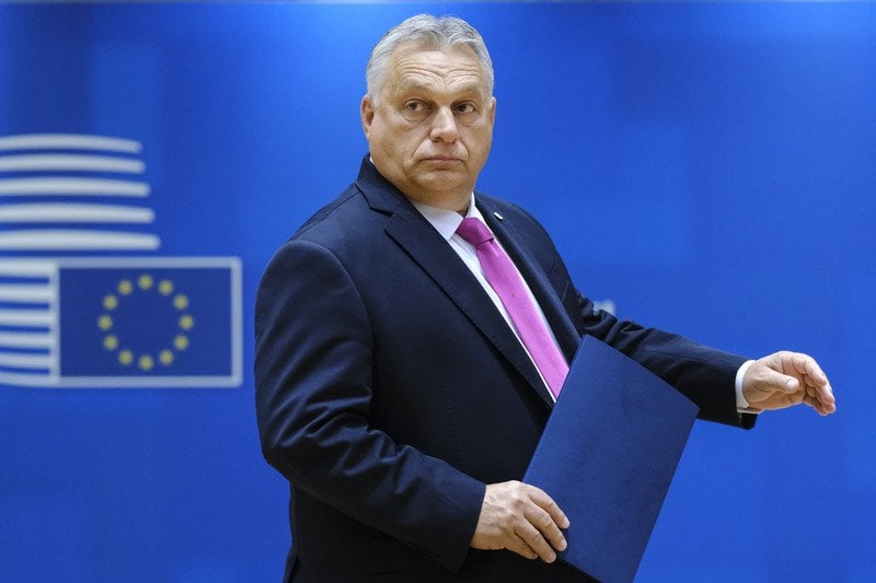 ウクライナ外交官、オルバン氏をEU、NATOから追放する時が来たと語る。 NATOやEUの非公開会議に同氏が出席すると、情報はすぐにモスクワに届くとローマン・ベズメルトヌイ氏は主張する。