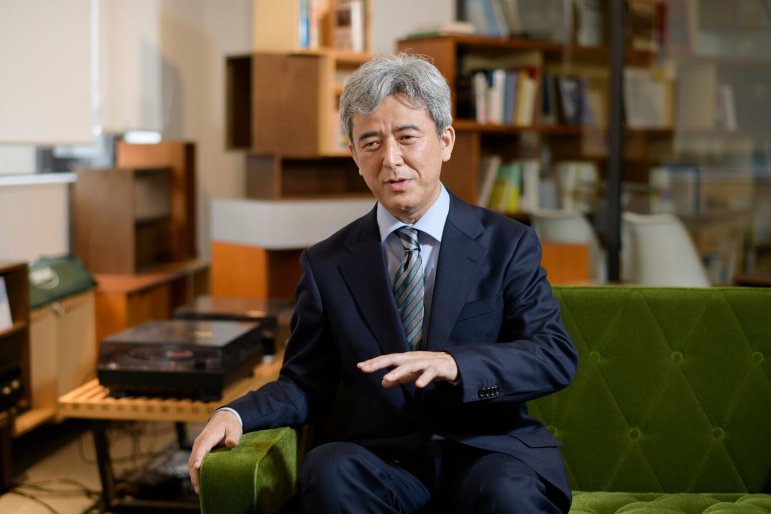 「内部告発者が受けた仕打ちを見て、私は自分の考えを変えた。違法な報復行為を刑事罰で抑止せざるを得ないと」…異論を排除する世の中に、奥山教授が強く警鐘を鳴らす（SlowNews／スローニュース） - Yahoo!ニュース