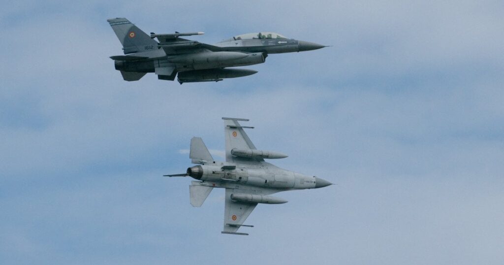 ルーマニアの国境にあるロシアのドローンとの新しい攻撃。ルーマニア軍は空中で2つのF-16航空機を育てました
